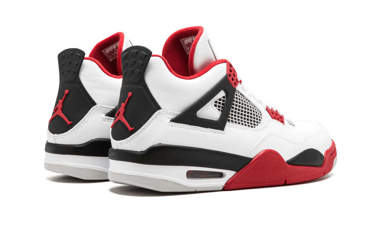 4 Retro "Fire Red"