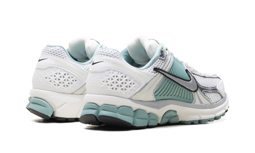 Air Zoom Vomero 5 WMNS"Cannon" HF1877 101