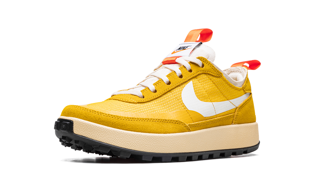 GENERAL PURPOSE SHOE WMNS"Tom Sachs - Dark Sulfur" DA6672 700