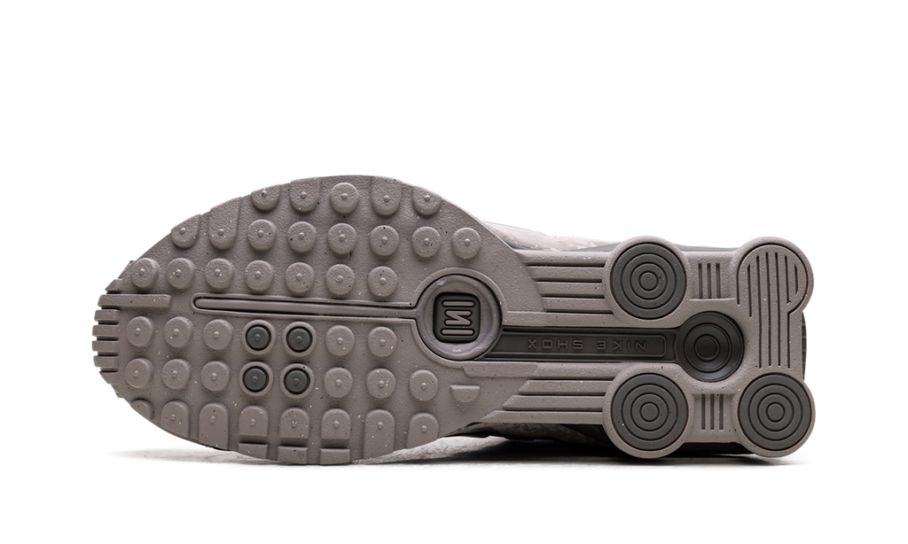 Shox R4 WMNS"Flat Pewter Floral" HV0934 001