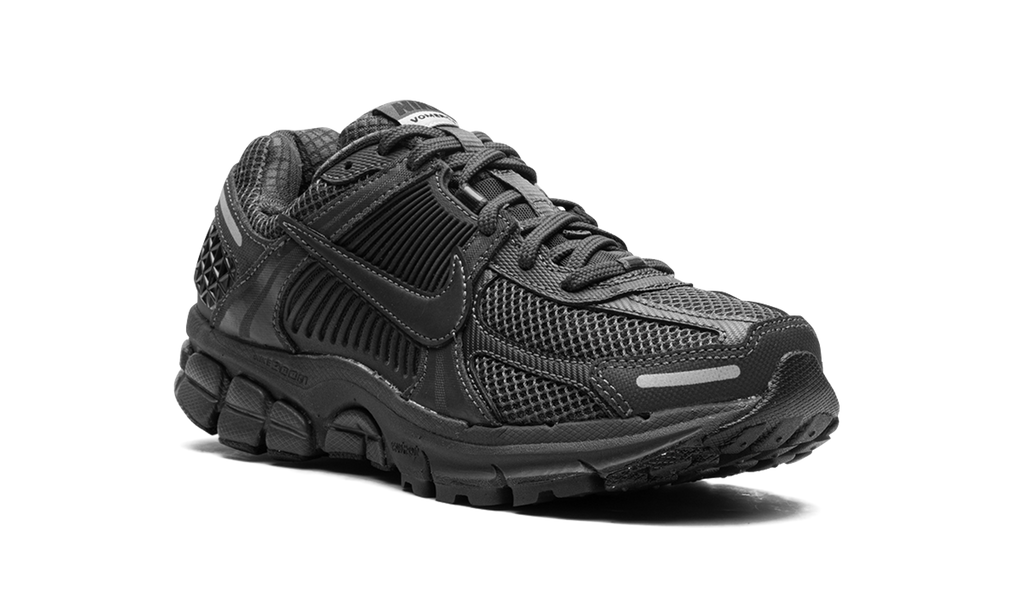Zoom Vomero 5 WMNS"Triple Black" FQ7079 002