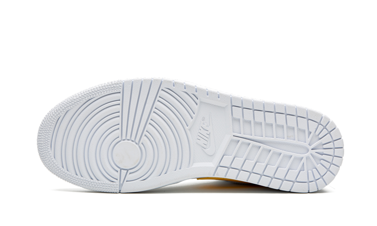 1 Low "Multicolor Swoosh" CW7033 100