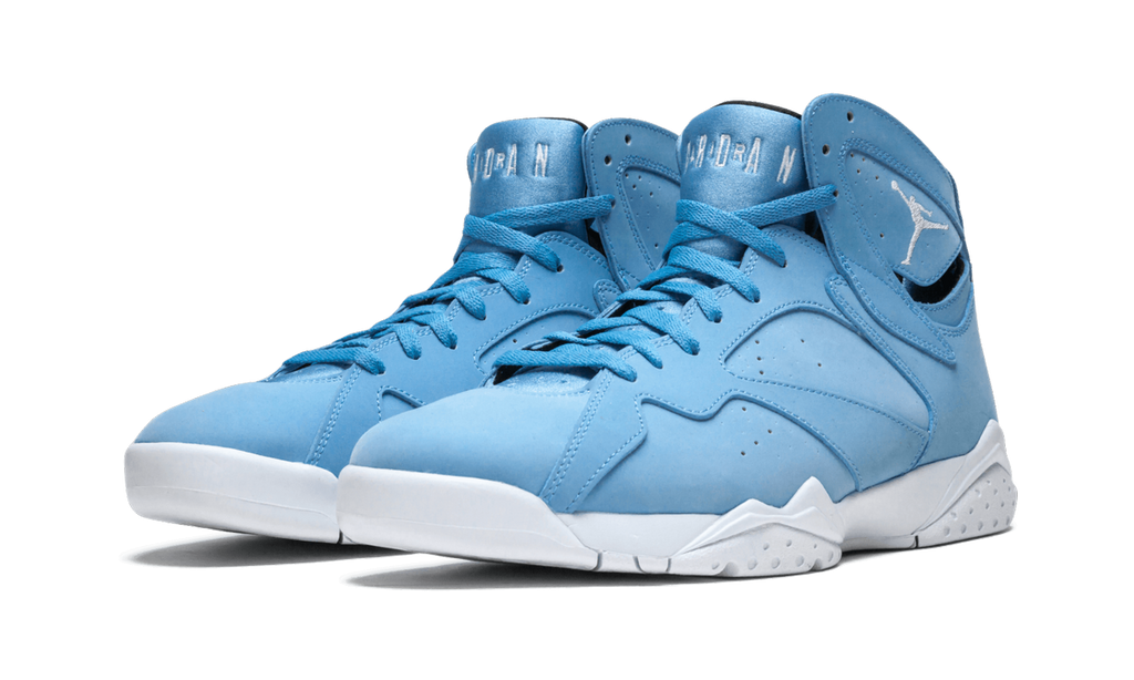 7 Retro "Pantone" 304775 400