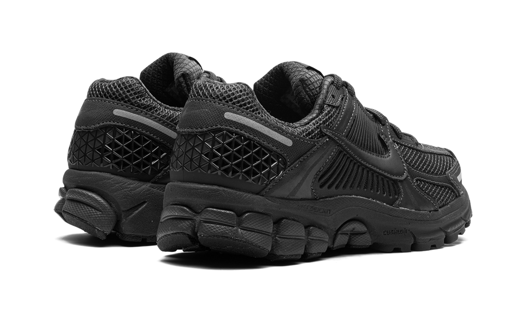 Zoom Vomero 5 WMNS"Triple Black" FQ7079 002