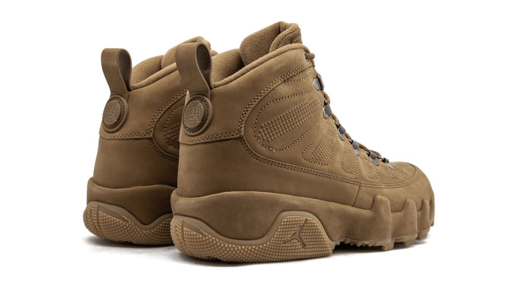 9 Retro Boot NRG "Wheat" AR4491 700