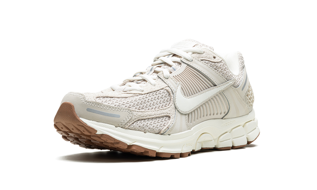 ZOOM VOMERO 5 WMNS"Light Orewood Brown" FZ3780 101