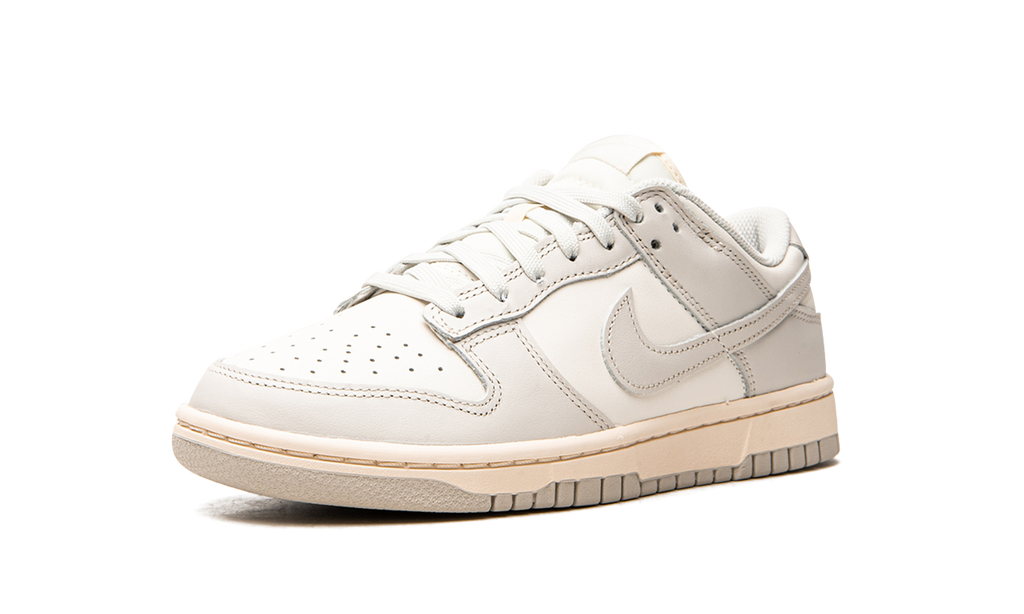 DUNK LO MNS WMNS"Light Bone" DD1503 107