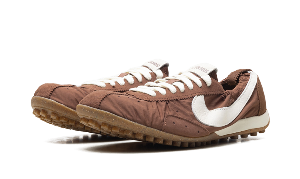 Moon Shoe WMNS"Jacquemus - Fauna Brown" HV8547 200