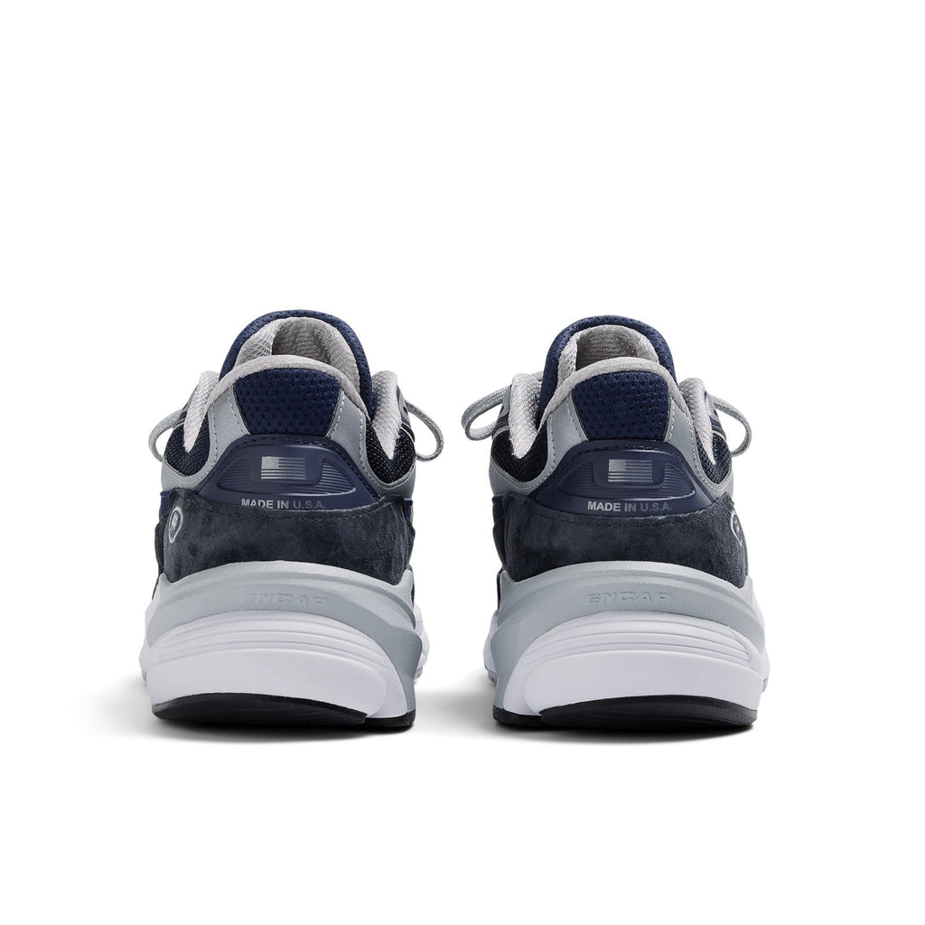 Men's Made in USA 990v6