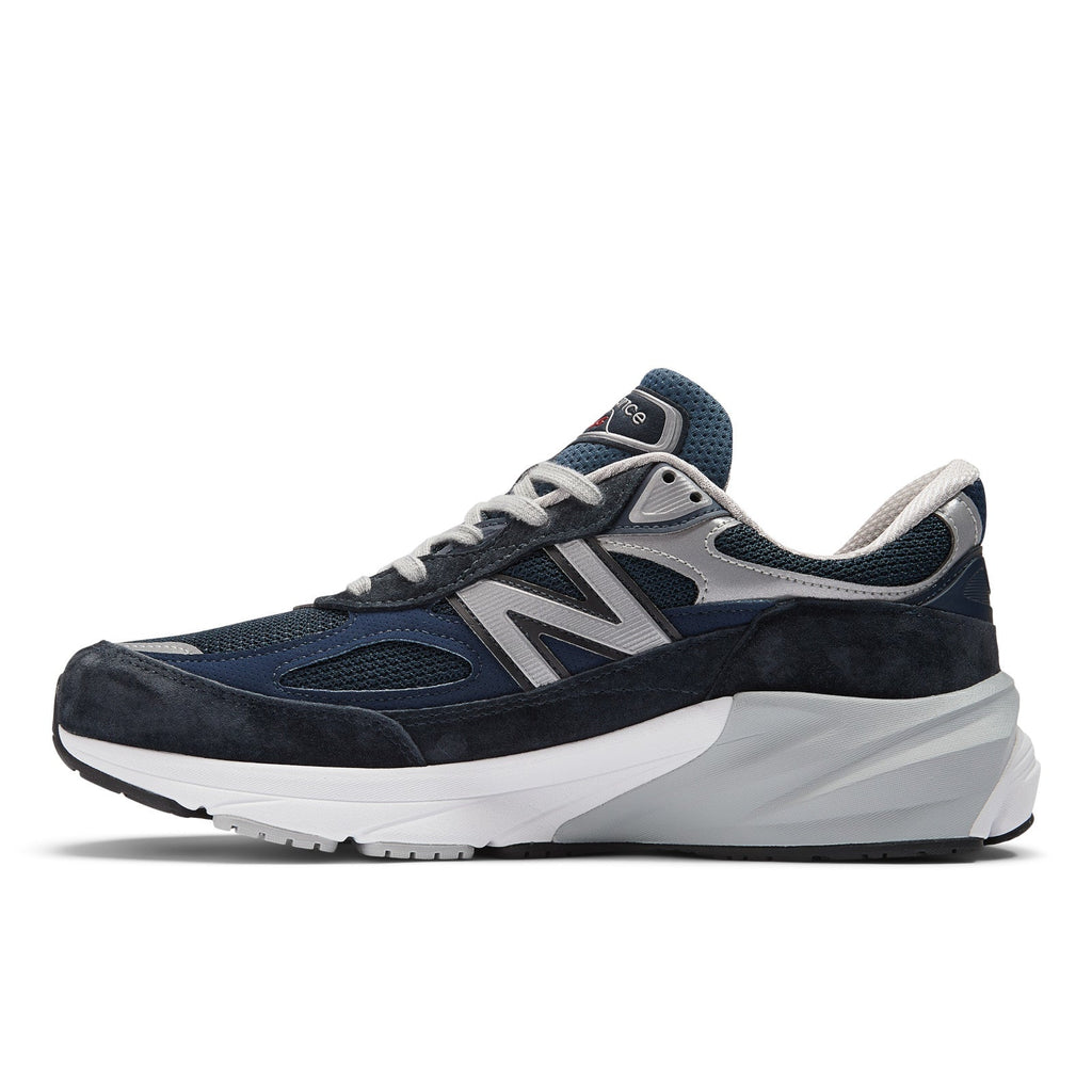 Men's Made in USA 990v6
