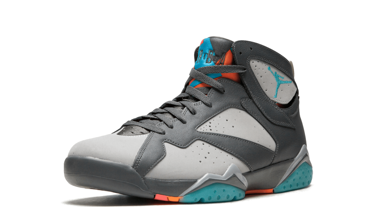 7 Retro "Barcelona Nights" 304775 016