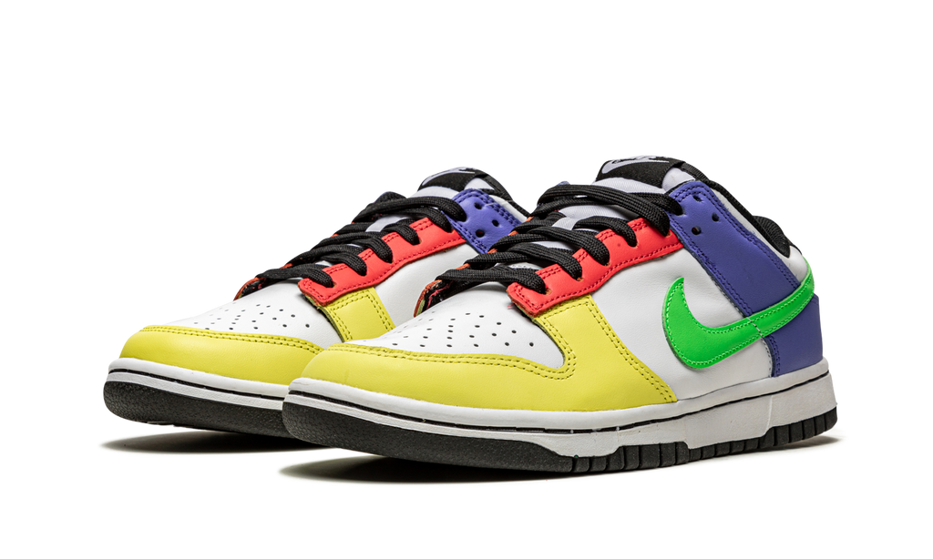 DUNK LOW WMNS"Green Strike" DD1503 106