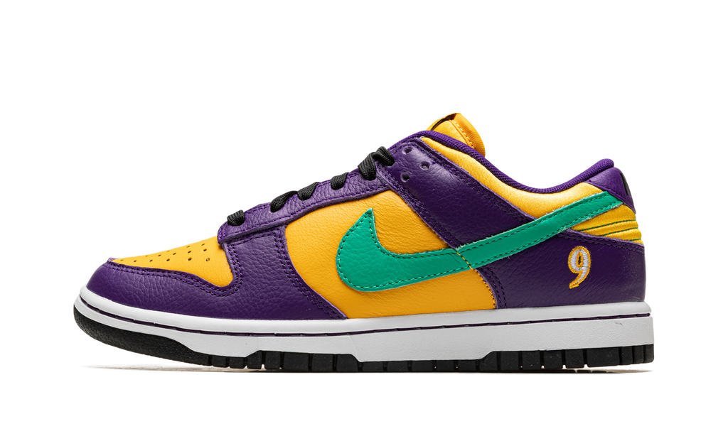 DUNK LOW WMNS"Lisa Leslie" DO9581 500
