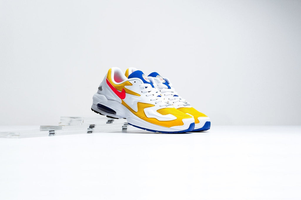 Air Max2 Light - University Gold/Flash Crimson/Racer Blue