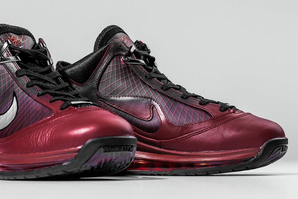 Lebron VII QS "Christmas" - Team Red/Metallic Silver/Black/Hot Red