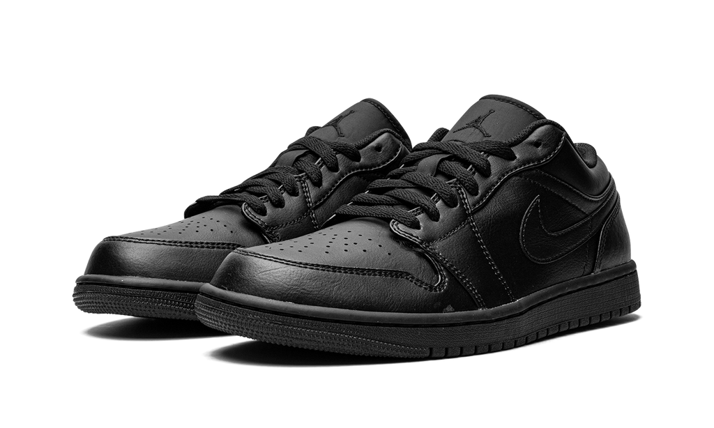 1 Low "Triple Black" 553558 093