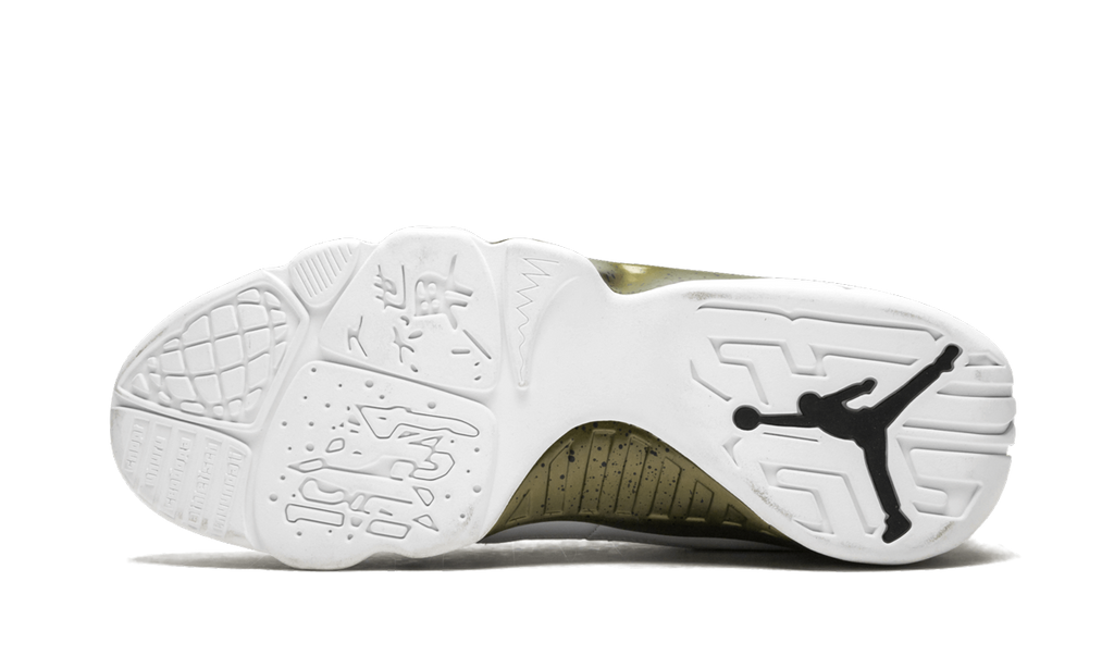 9 Retro "Statue" 302370 109