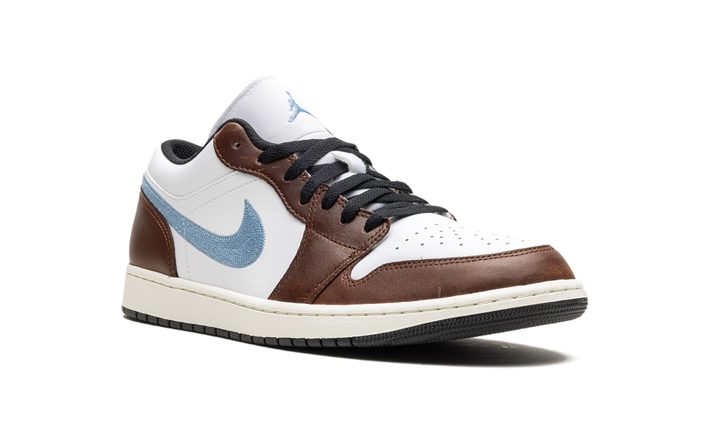1 Low SE "Embroidered Swoosh - Mocha" FQ7832 142