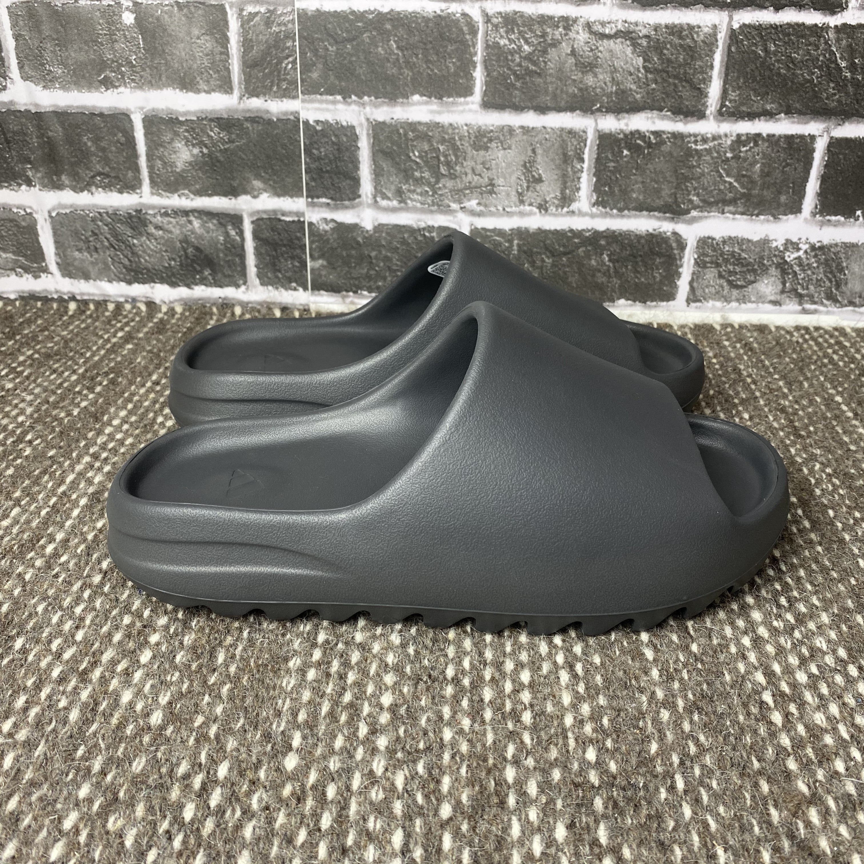 Slide Onyx
