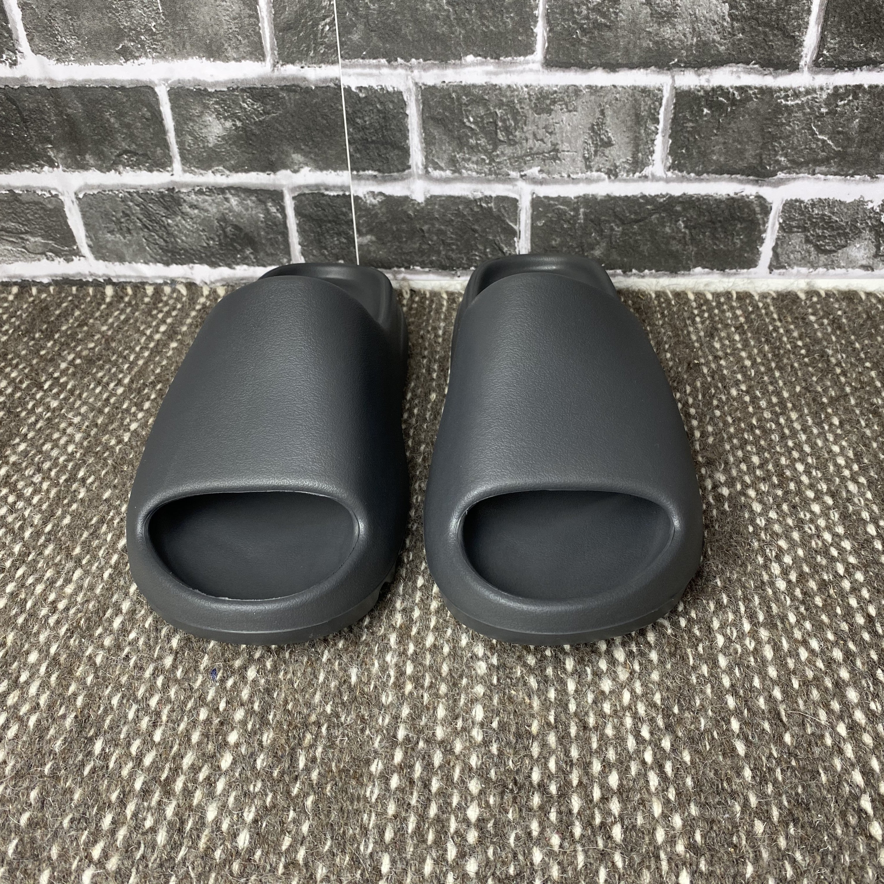 Slide Onyx