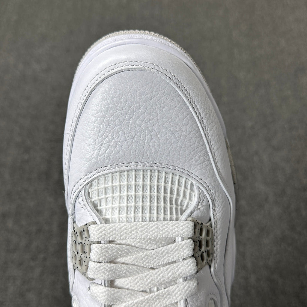 4 Retro White Oreo (2021)