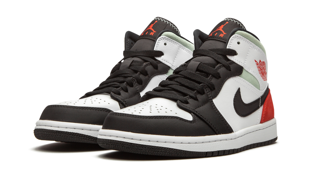1 Mid SE "Red Black Toe" 852542 100