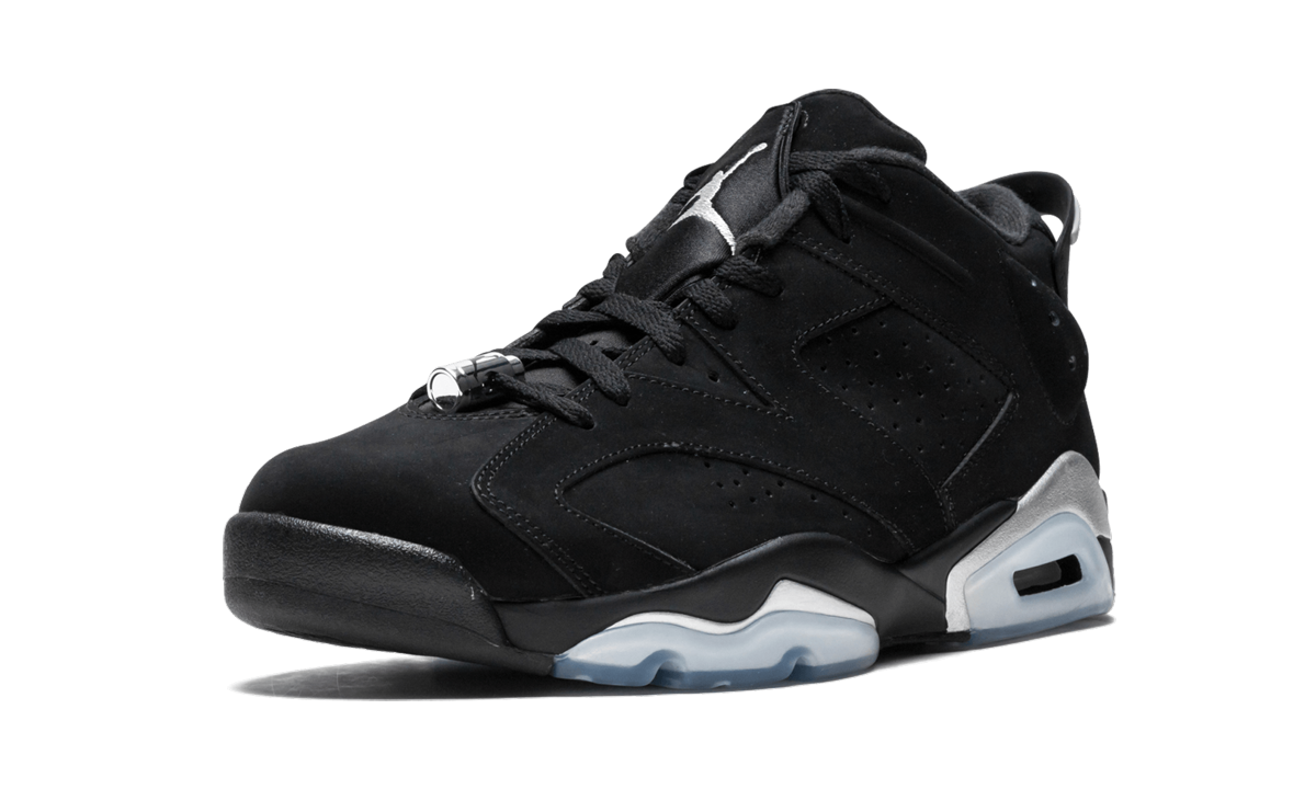 6 Retro Low "Metallic Silver" 304401 003
