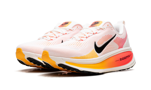 Vomero 18 WMNS"Sail Bright Crimson Laser Orange" HM6804 100