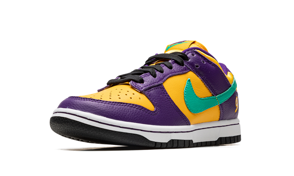 DUNK LOW WMNS"Lisa Leslie" DO9581 500