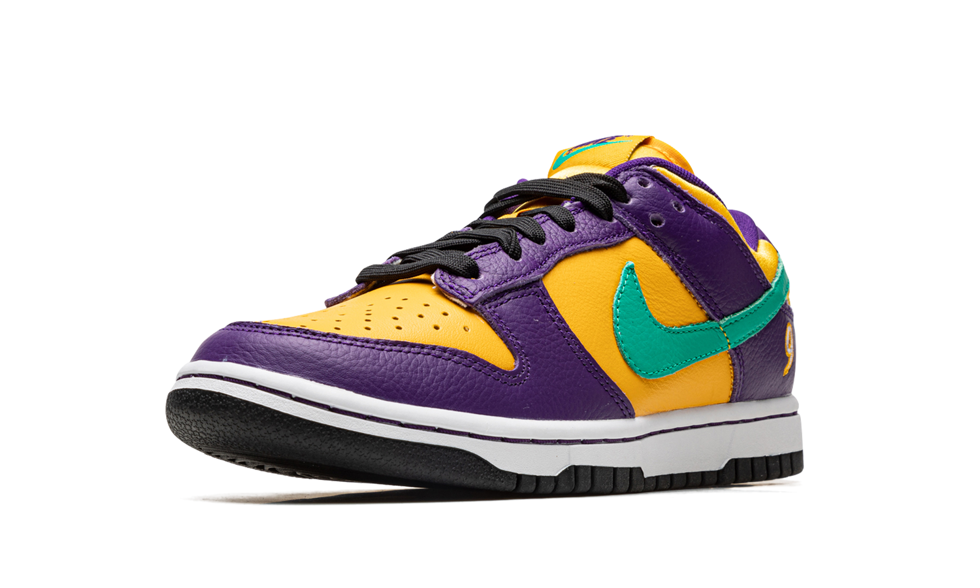 DUNK LOW WMNS"Lisa Leslie" DO9581 500