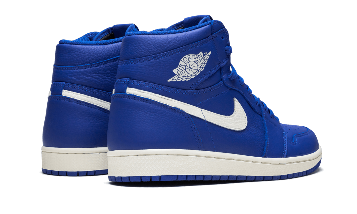 1 Retro High OG "Hyper Royal" 555088 401
