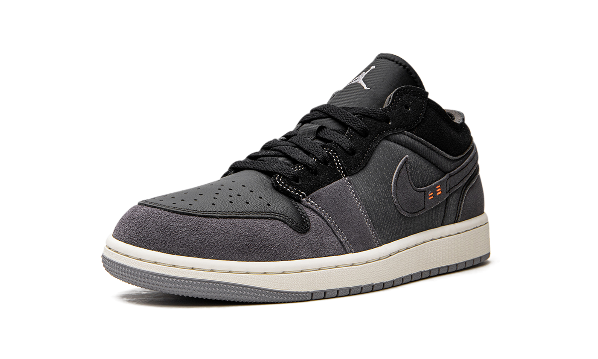 1 Low SE Craft "Inside Out - Black" DN1635 001