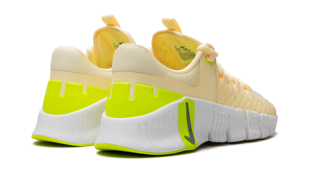 Free Metcon 5 WMNS"Citron Tint Volt" DV3950 800