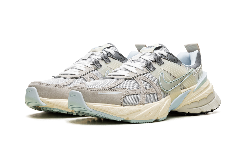 V2K Run WMNS"METALLIC PLATINUM" FZ3596 072