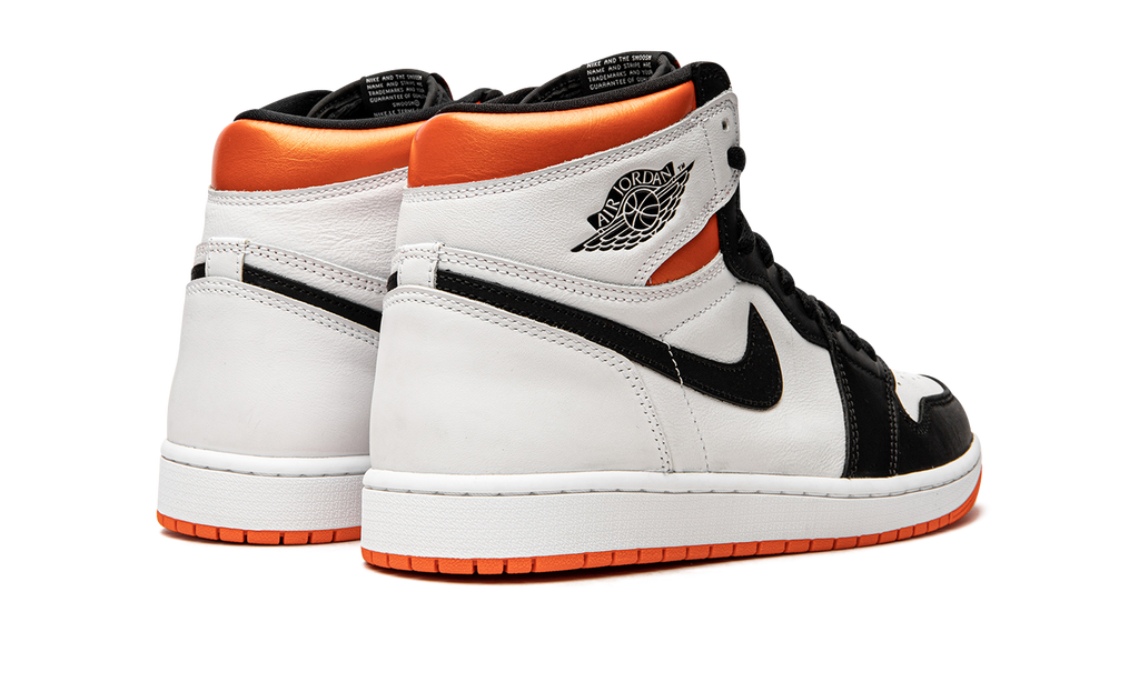 1 Retro High OG "Electro Orange" 555088 180