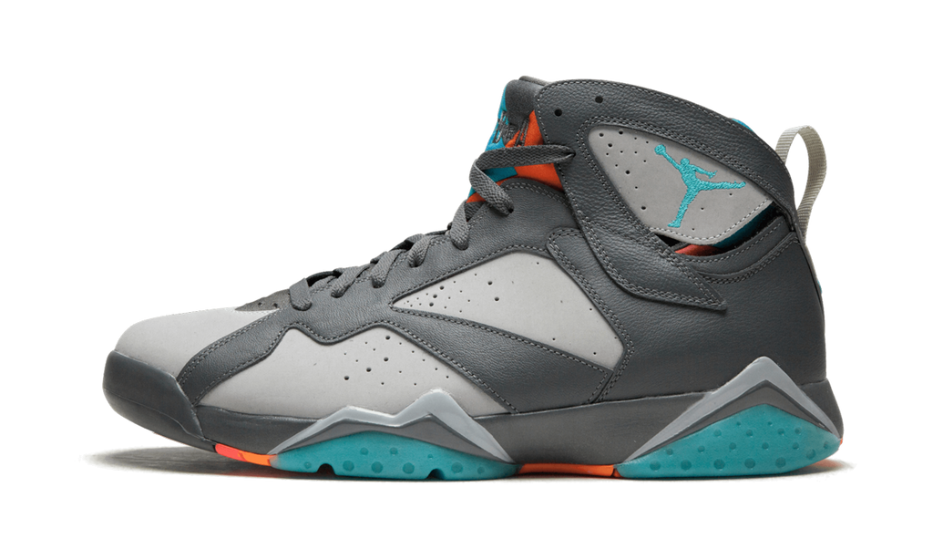 7 Retro "Barcelona Nights" 304775 016