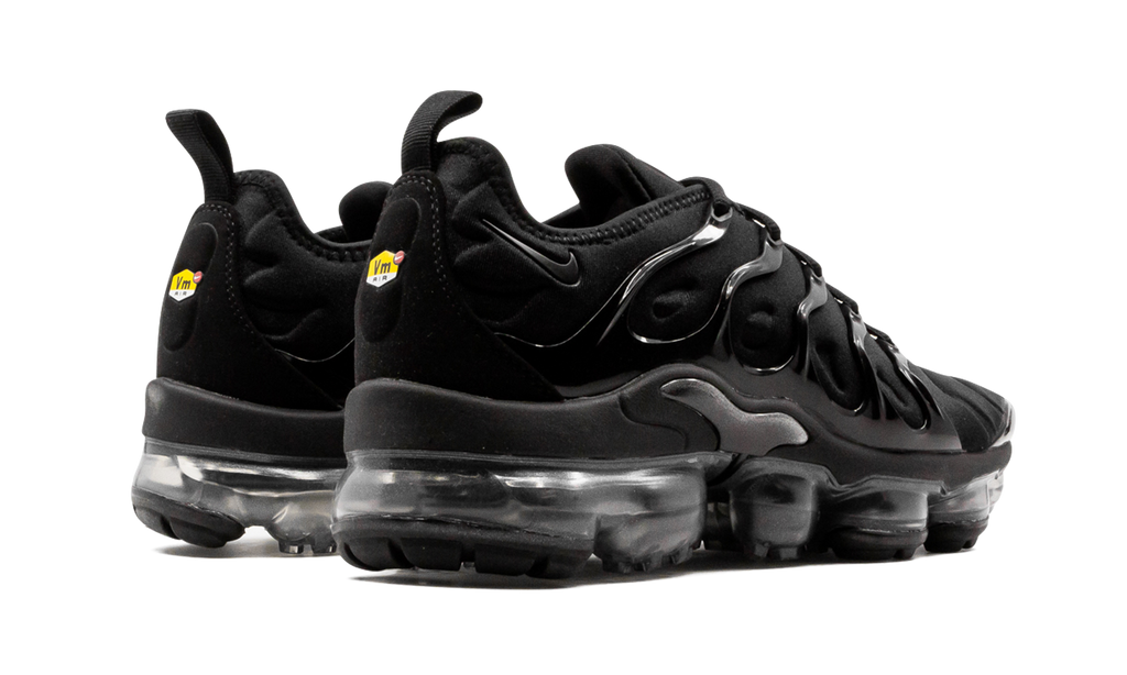 AIR VAPORMAX PLUS WMNS"Triple Black" DH1063 001