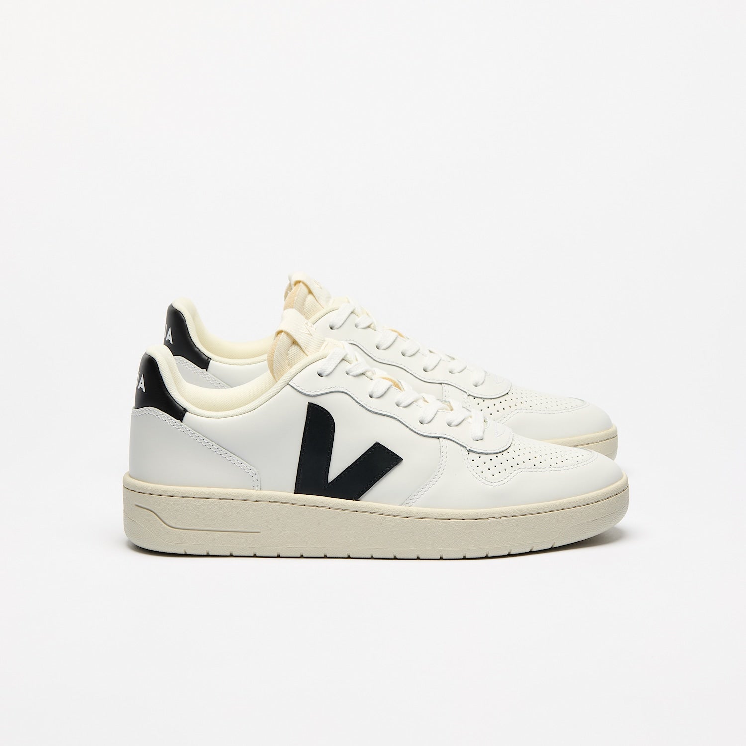 Men's V-10 Prime Leather in White Black