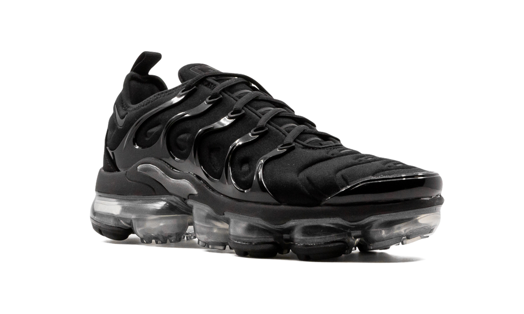 AIR VAPORMAX PLUS WMNS"Triple Black" DH1063 001