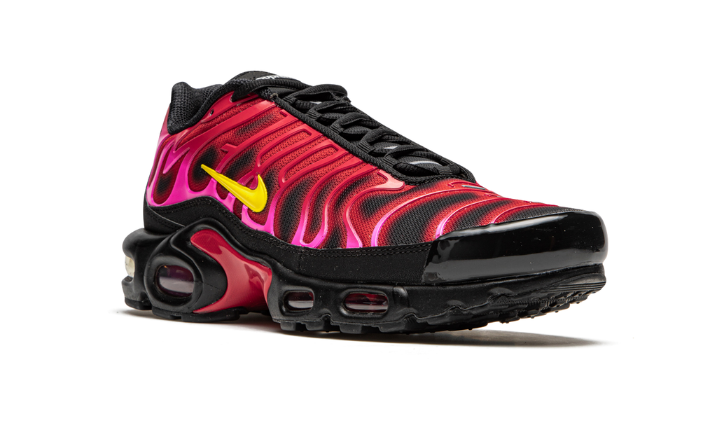 Air Max Plus TN "Supreme - Black / Red" DA1472 600