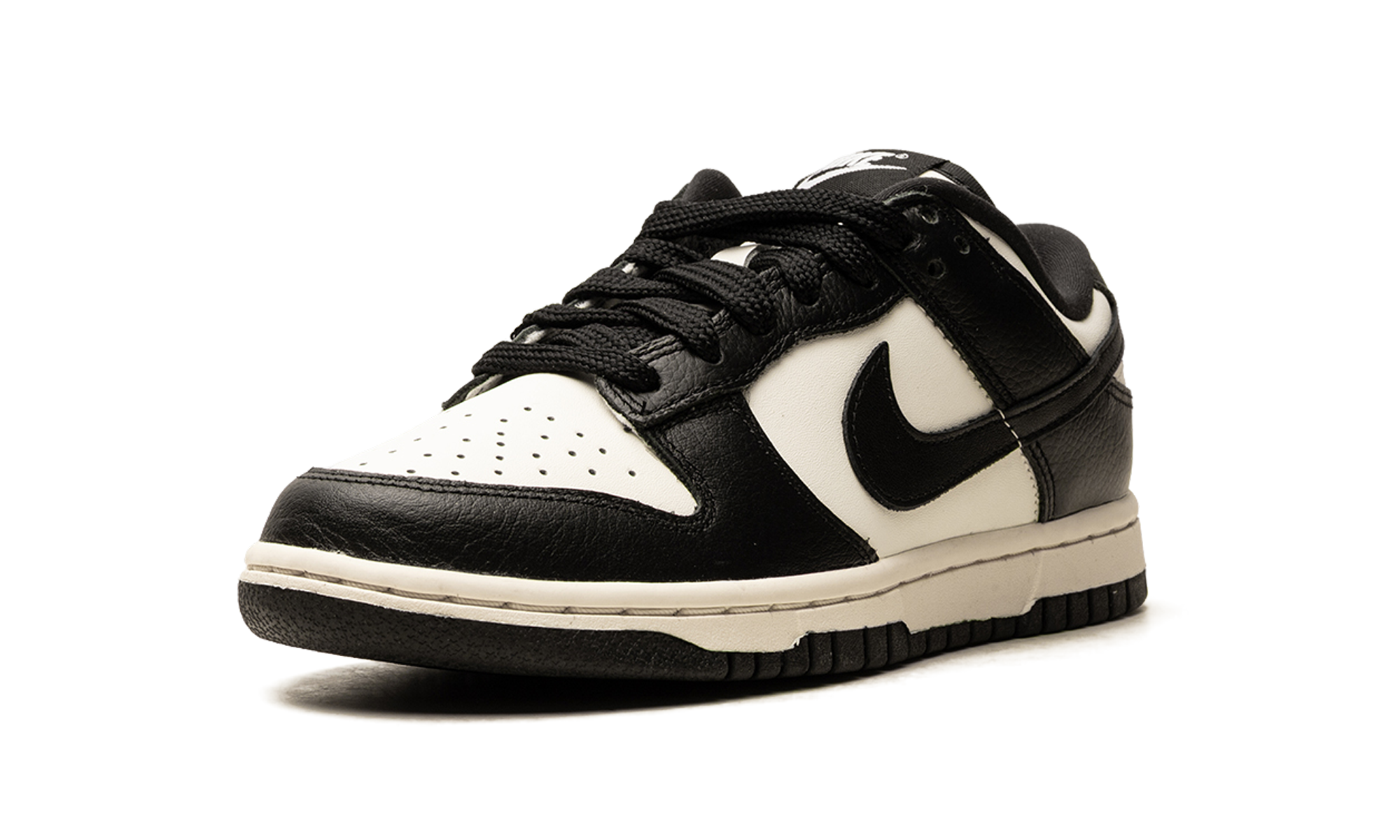 Dunk Low SE WMNS"Cherry Charms - Panda" HQ7487 100