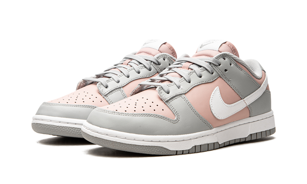 DUNK LO MNS WMNS"Soft Grey/ Pink" DM8329 600