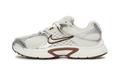 V5 RNR WMNS"Sail Fauna Brown" HQ7901 102