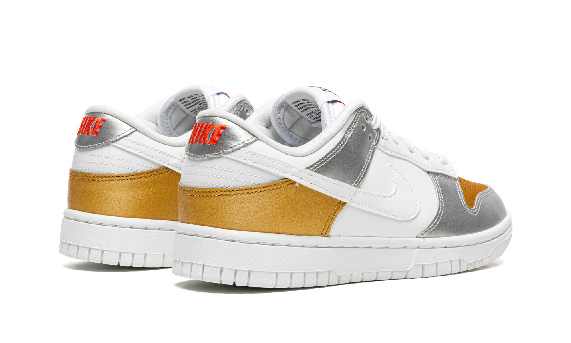 DUNK LOW WMNS"Gold White Silver" DH4403 700