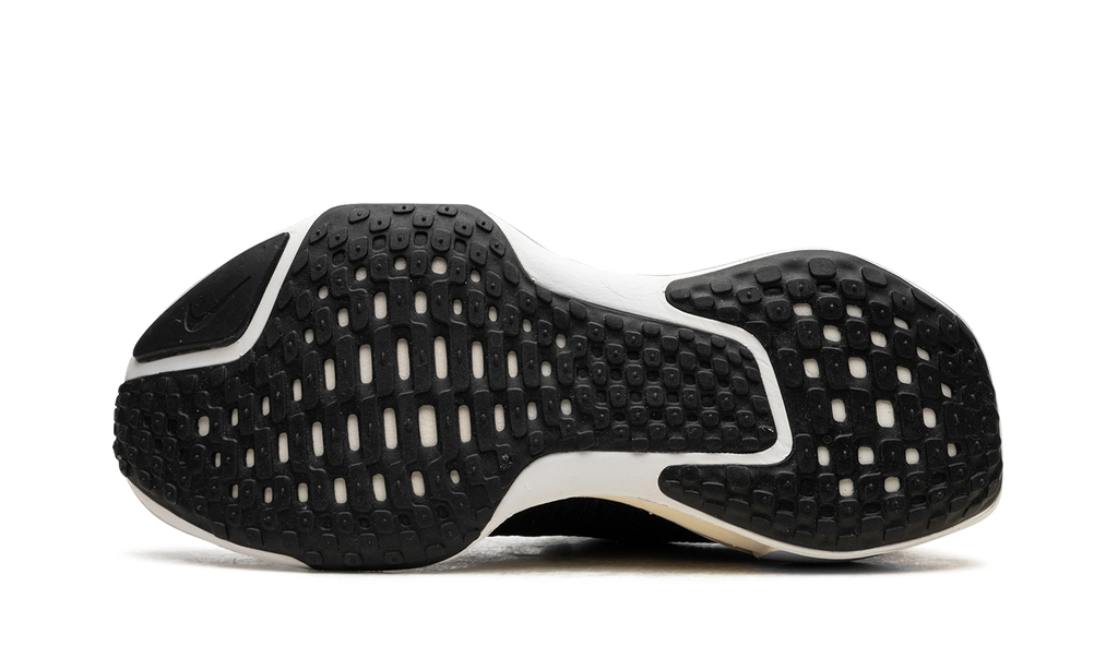 ZOOMX INVINCIBLE RUN 3 WMNS"Black White" DR2660 001