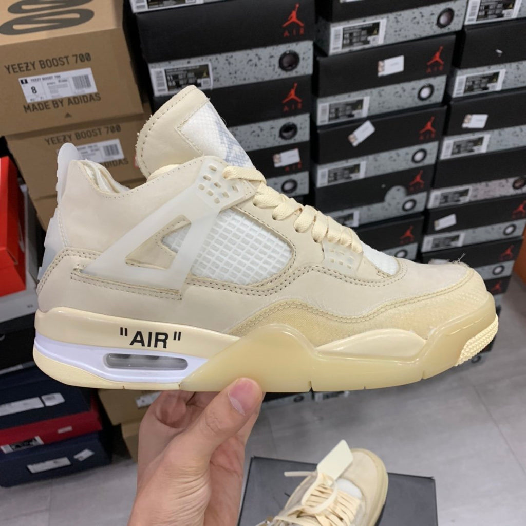 4 Retro Off-White Sail